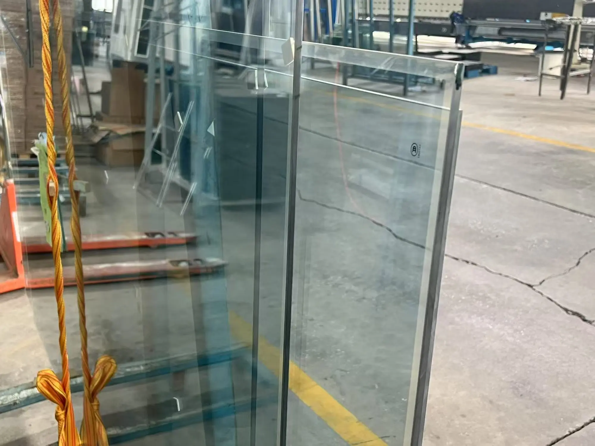 陆河镀膜（L-owe）玻璃